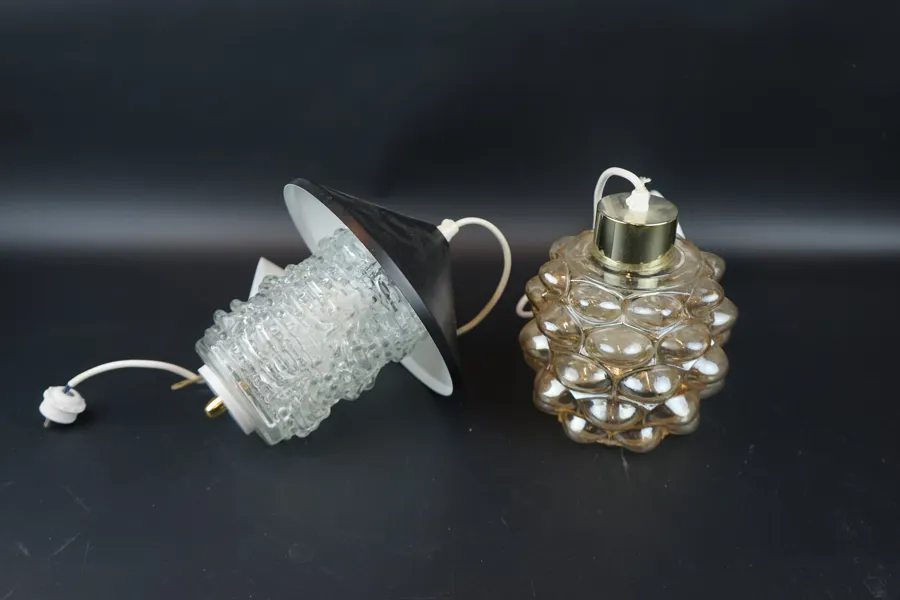 Fönsterlampor, 2 st, metall och glas.
