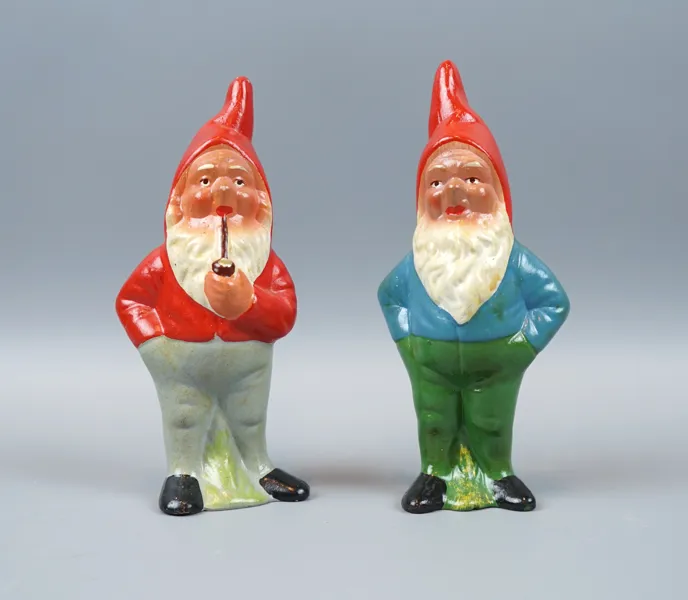 Figuriner, 2 st, tomtar, terrakotta, Gräfenroda, Tyskland.