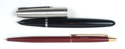 Pennor, 2 st, Caran d'ache Geneve och Parker.