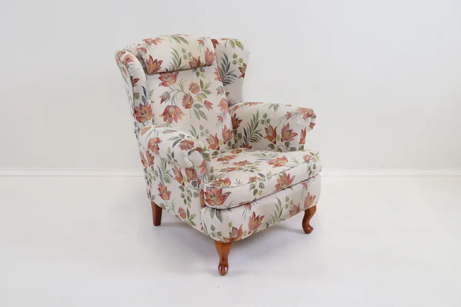Öronlappsfåtölj, textil.
