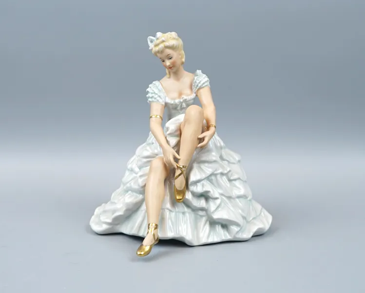 Figurin, porslin, Schaubach Kunst.