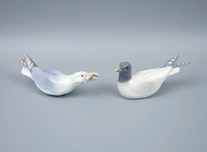 Figuriner, 2 st, porslin, Bing & Gröndahl och Royal Copenhagen.