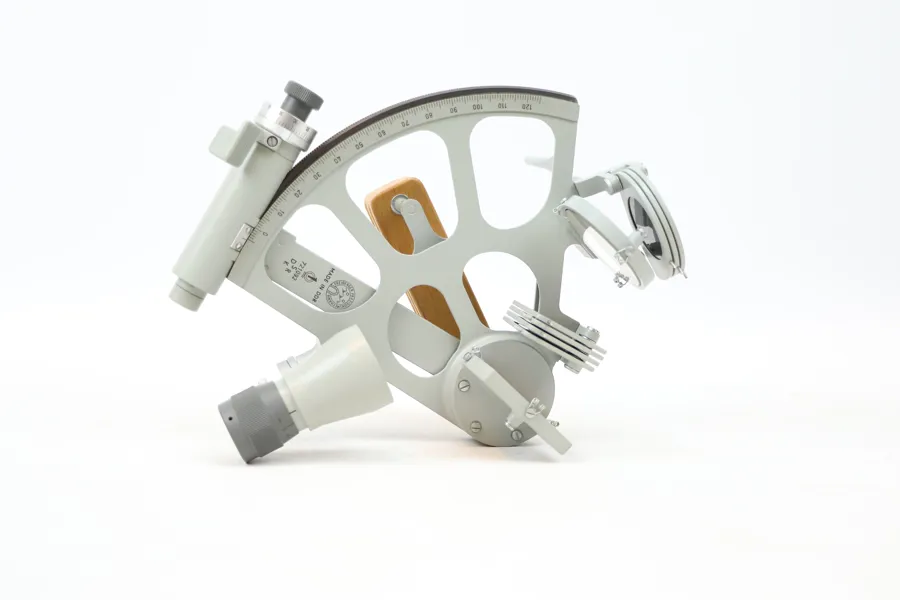 Trommelsextant, Freiberger Präzisionsmechanik.