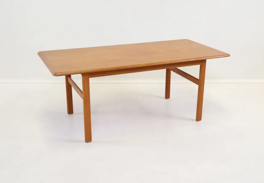 Soffbord, teak.